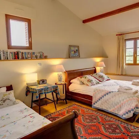 别墅 Salvagnac-cajarc Sleeps 16 Pool Wifi